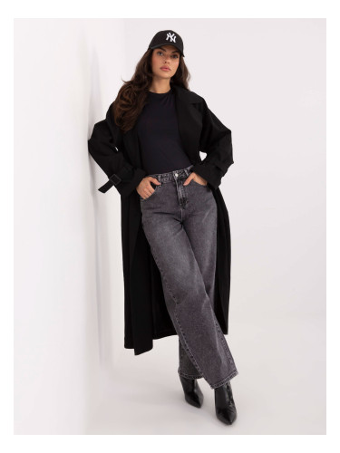 Черна тениска с къс ръкав