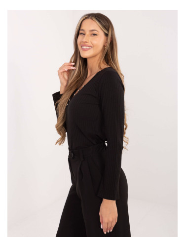 Черна блуза с дълъг ръкав