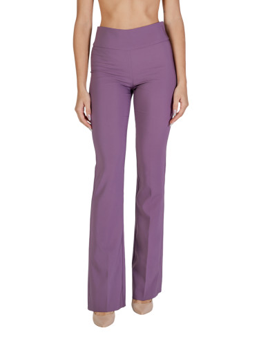 Лилави прави панталони на Сандро Фероне