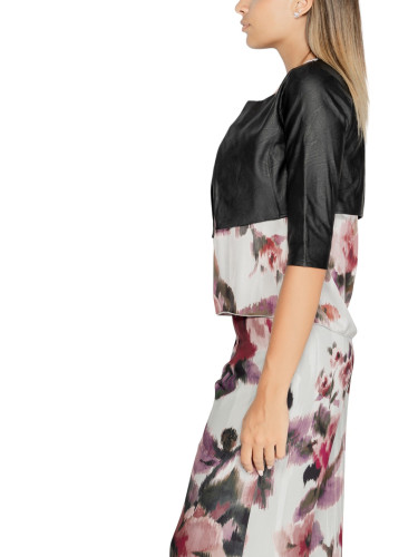 Дамско яке Rinascimento с 3/4 ръкави