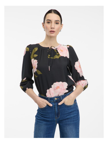 Черна дамска блуза с флорален мотив