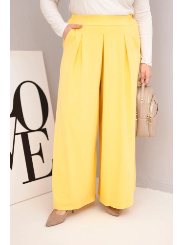 Kesi Włoski Women's Plus Size cotton pants with wide legs and a loose fit yellow