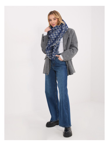 Шал в тъмносиньо