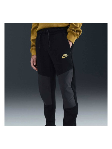 ДЕТСКО ДОЛНИЩЕ ЗА МОМЧЕ NIKE IO1286-010 NSW TCH FLC MIX JGGR ЧЕРНО