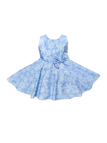 Детска коледна рокля в светлосиньо със снежинки в бяло