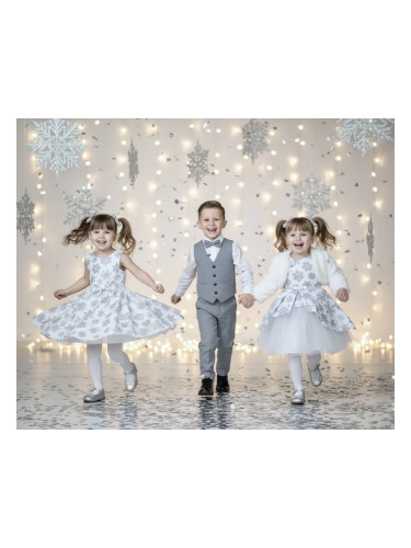 Детска коледна рокля в бяло на сиви снежинки с тюл и коланче и пухкаво