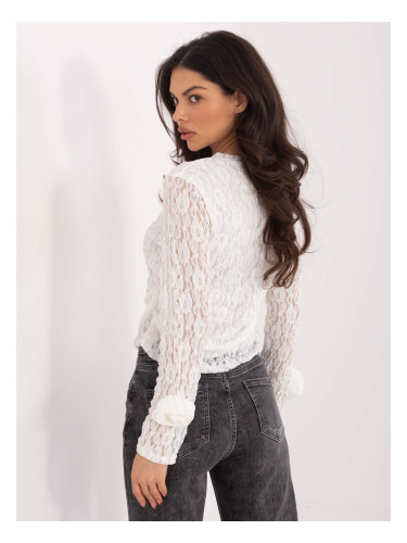Бяла дантелена блуза