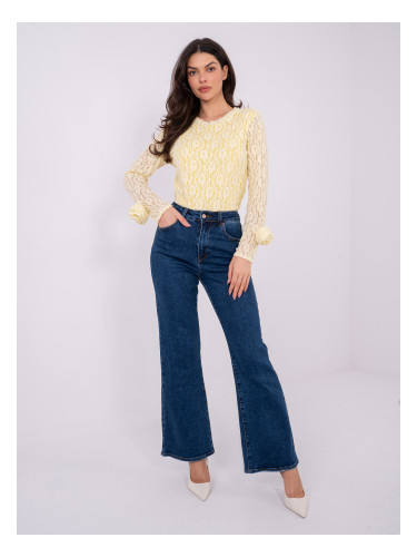 Светложълта дантелена блуза