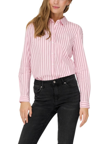 Розова раирана риза на Жаклин де Йонг