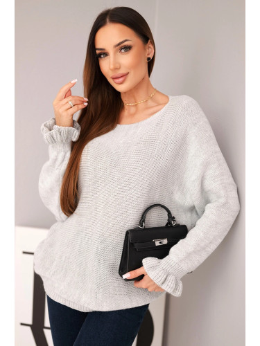 Дамски пуловер от мохер с набрани ръкави