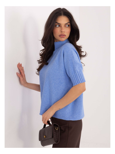 Син пуловер с къс ръкав