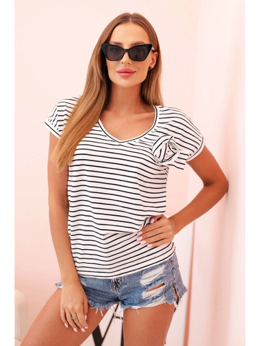 Дамска раирана тениска с V-образно деколте