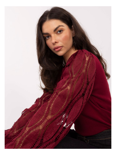 Бордови пуловер с дантелени ръкави