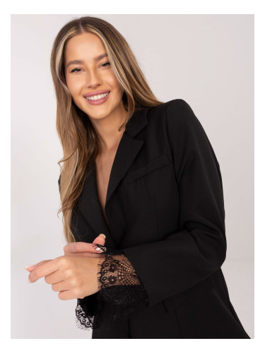 Черно сако с дантелени детайли