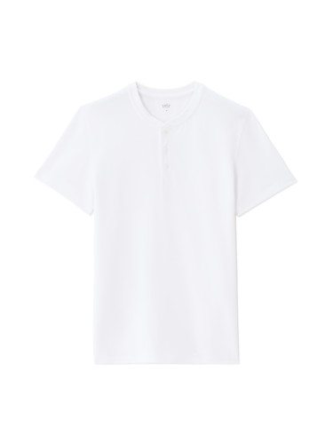 Бяла тениска с къс ръкав