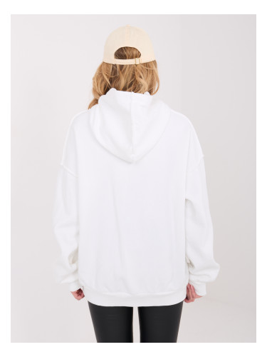 Дамски суичър в екрю цвят