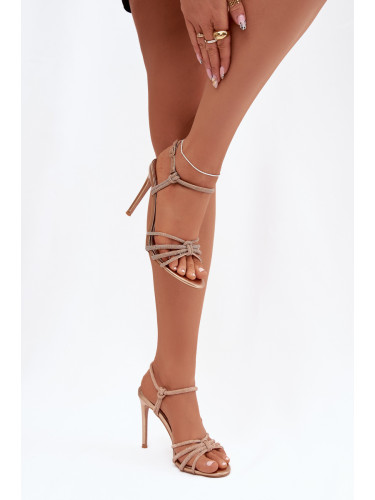 Дамски сандали на висок ток с каишки и кристали