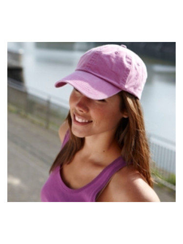 Шапка с козирка 