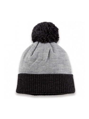 Плетена шапка с пискюл