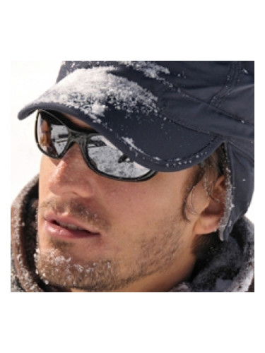 Шапка в армейски стил