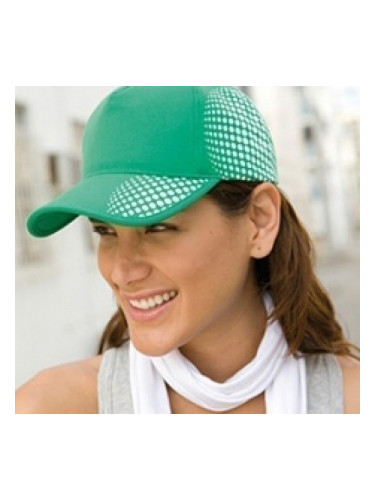 Шапка с козирка