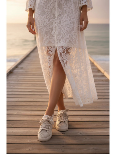 Boto Обзаведени дамски спортни обувки бежови Calissea