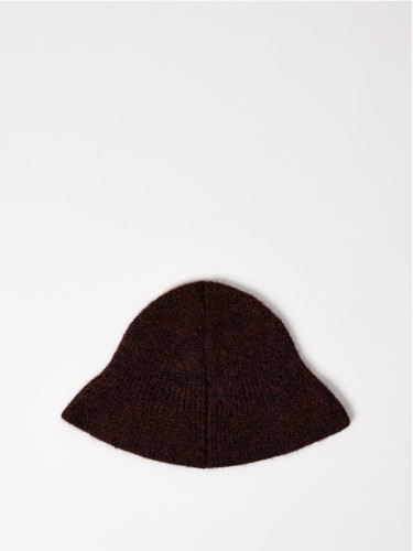 Mohito - Жарсена шапка - тъмно кафяво