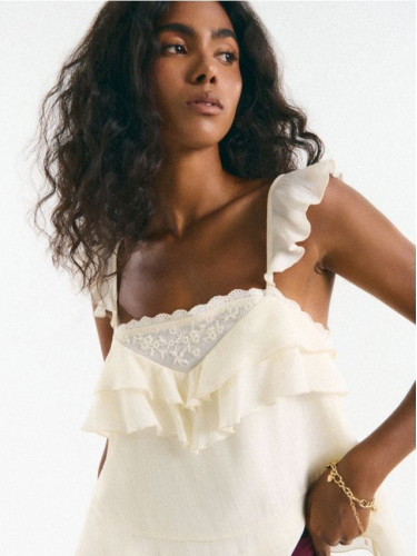 Mohito - Топ с къдри - кремaво