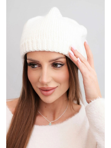 Дамска зимна шапка с уши