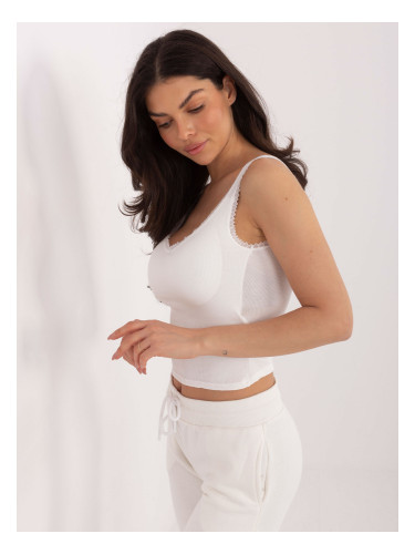 Дамски топ в екрю