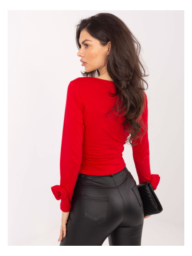 Червена блуза с дълъг ръкав