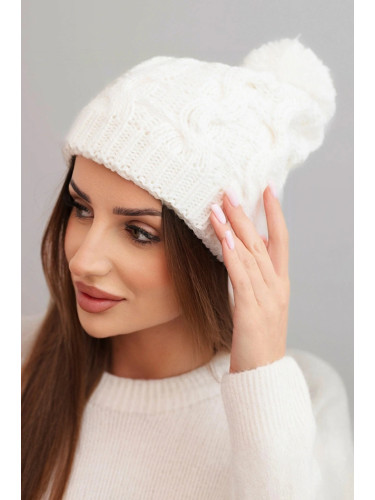 Дамска зимна вълнена шапка Кеси с шарка и циркони