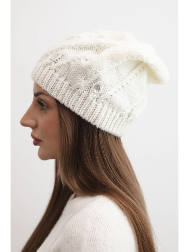 Дамска зимна шапка с кристали Kesi