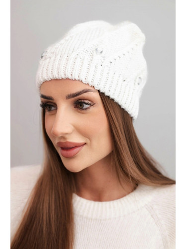 Дамска зимна шапка с кристали