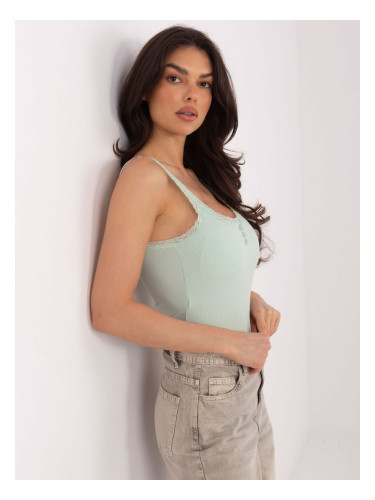 Дамски топ без презрамки в светло зелено