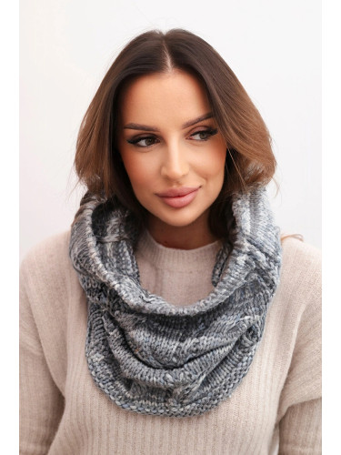 Дамски зимен шал, изработен от мека вълнена смес
