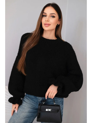 Дамски пуловер от мохер с декоративни ръкави