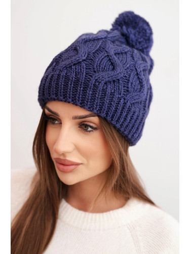 Дамска зимна шапка с дебел модел плитка