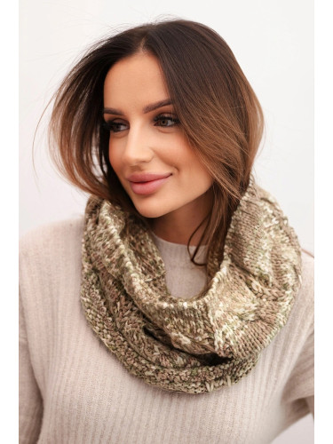 Дамски зимен шал, изработен от вълнена смес