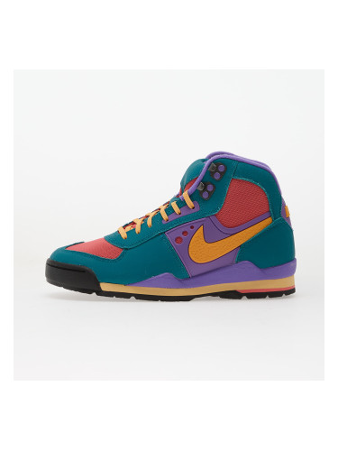 Сникърси Nike Air Baltoro Sp Bright Spruce/ Kumquat-Fruit Punch EUR 41