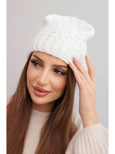 Дамска зимна шапка с вълна и пайети