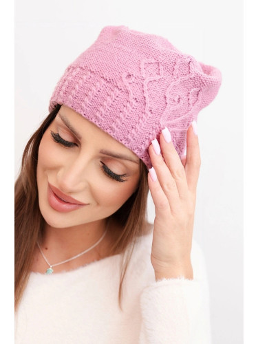 Дамска зимна вълнена шапка с релефен модел