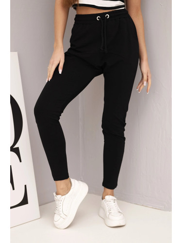 Дамски спортни панталони с еластична талия и връзки