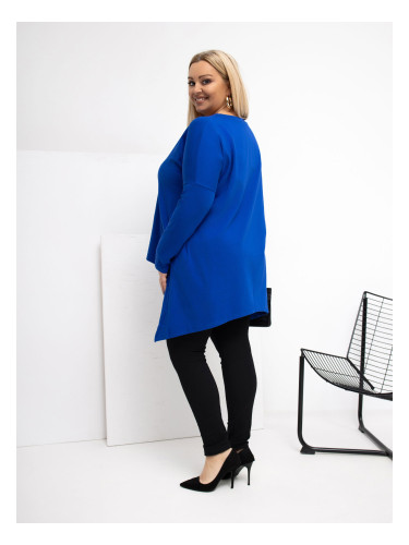 Асиметрична блуза за големи размери в кобалтов цвят