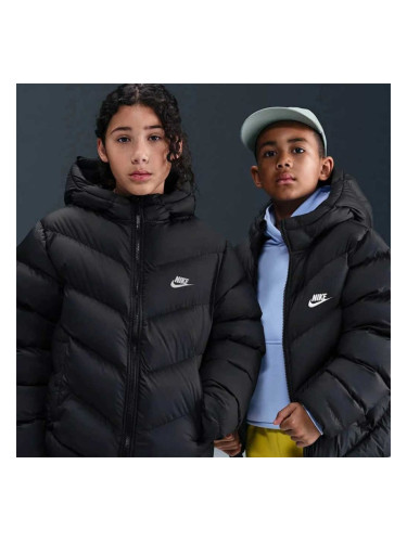 ДЕТСКО ЯКЕ NIKE HQ4976-010 NSW TF ADP PUFFER ЧЕРНО