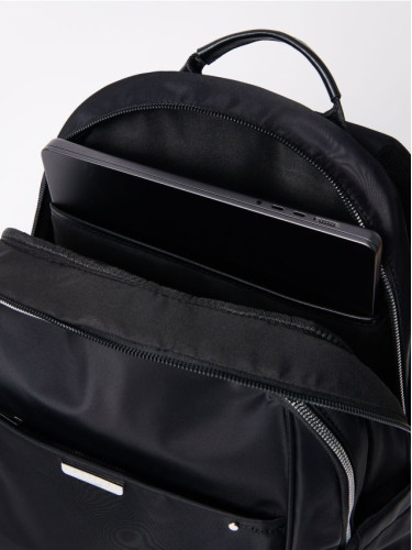 Mohito - Раница с висулка - черен