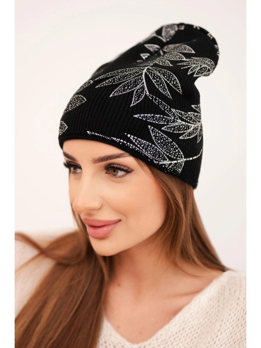 Дамска зимна шапка с ботанически мотив