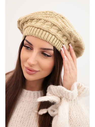 Дамска зимна вълнена шапка със свободна кройка K378 бежова