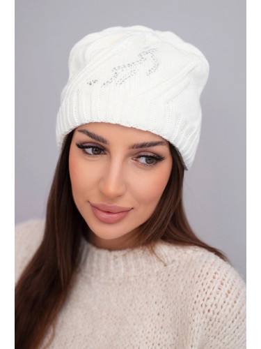 Дамска зимна шапка с кристали