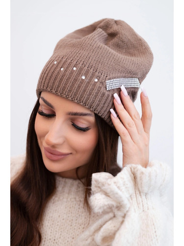 Дамска зимна шапка с кристали